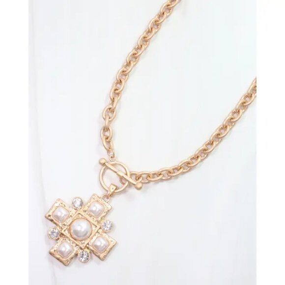 Caroline Hill Jewelry - Caroline Hill Elizabeth Pearl Cross Necklace - NWT